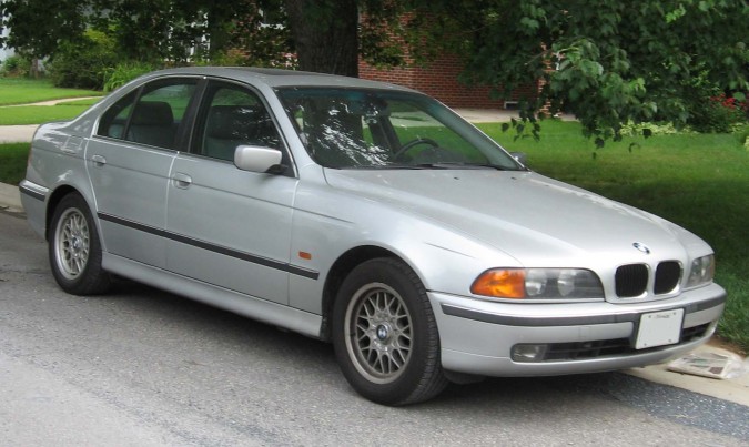 BMW 5-Series E39 sedan similar to the one I just bought. Photo from Wikipedia.org.